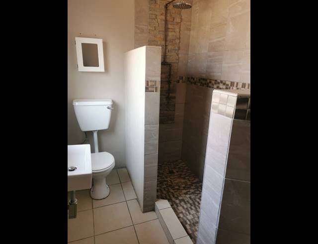 1 BEDROOM FLAT TO LET IN VAALPARK